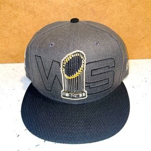 New Never worn ! World Series Boston SnapBack